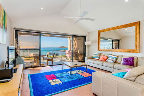 Beach Duplex 72b Marine Dr - Fingal Bay - C Tourism 2