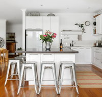 Beach House Avalon - C Tourism