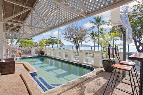 Beach House Motel - C Tourism 0