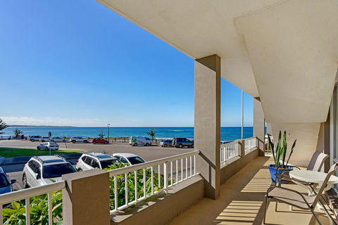 Beachcomer, Unit 2 - The Entrance, NSW - C Tourism 1