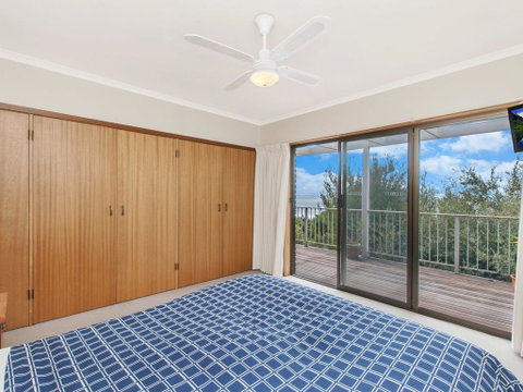 Beachfront - C Tourism 2