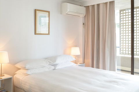 Beachfront Manly Apartment With Parking And Balcony - C Tourism 1