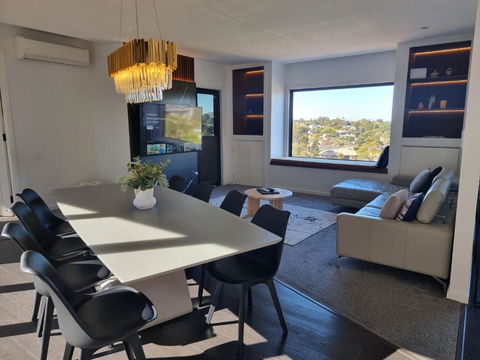 RESIDENTIAL 4 BEDROOM House - C Tourism 0