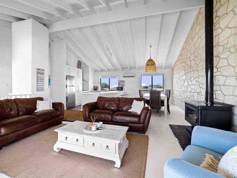 Relaxing Getaway Beachfront Access Multi Family Pets Mandurah - C Tourism 0