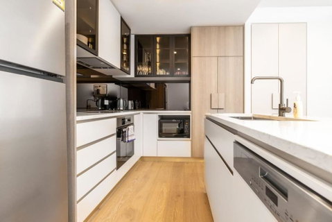 Restful Apt Near ANZAC Park West - C Tourism 3
