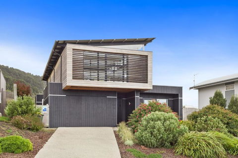 Red Salt - C Tourism 1