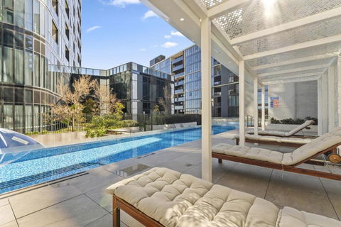 Refined 2-Bed With Luxurious Building Amenities - C Tourism 0