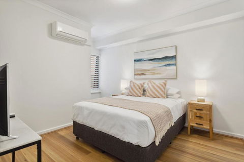 REGL20/11 - Regal In East Perth - C Tourism 1