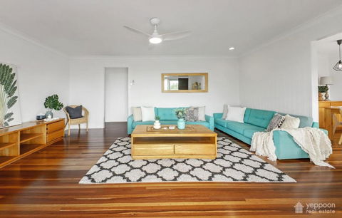 RELAX @48 CLOSE TO BEACH Sleeps 7 - C Tourism 3