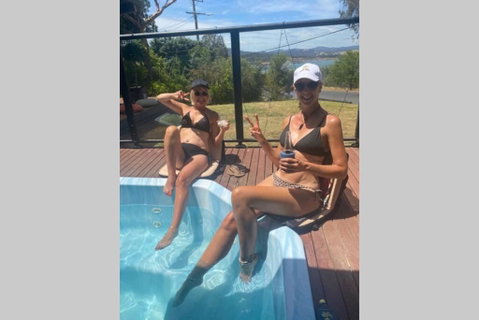 Relax In The Spa With Views Opposite Lake Eildon - C Tourism 1