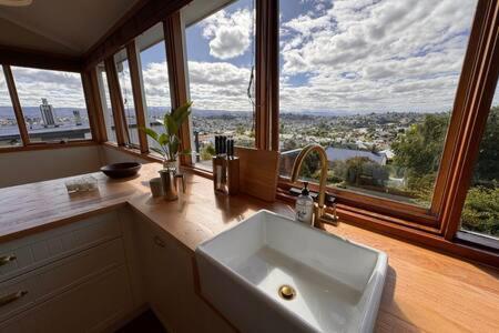 Renovated Cottage Near Cataract Gorge Launceston - C Tourism 2