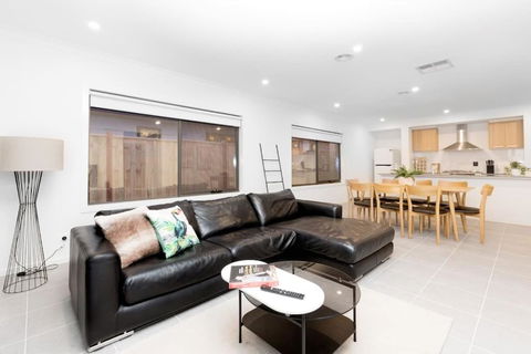 ResortStyle 4BR House With Parking - C Tourism 2