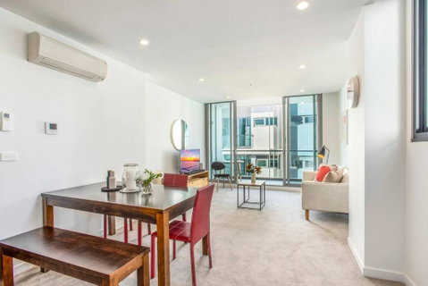 Retro Modern With Pool Near Westfield Doncaster - C Tourism 0