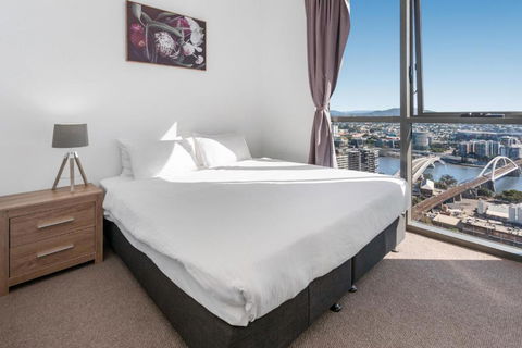 River-View Unit With Rooftop Pool Near Museums - C Tourism 3