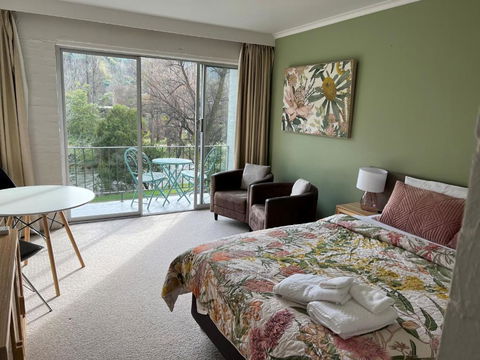 Riverbank Park MOTEL - C Tourism 1