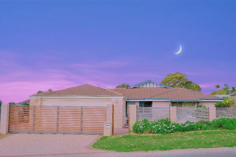 Riverside 5bedrooms Holiday House With Swimming Pool - C Tourism 0