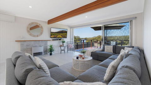 Riverside Retreat, Coolangatta, Near Seven Mile Beach - C Tourism 1
