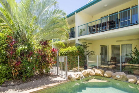 SAILS 9 Beachfront Getaway Horseshoe Bay - C Tourism 2
