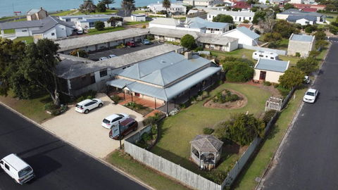 Robe House Heritage Accommodation - C Tourism 3