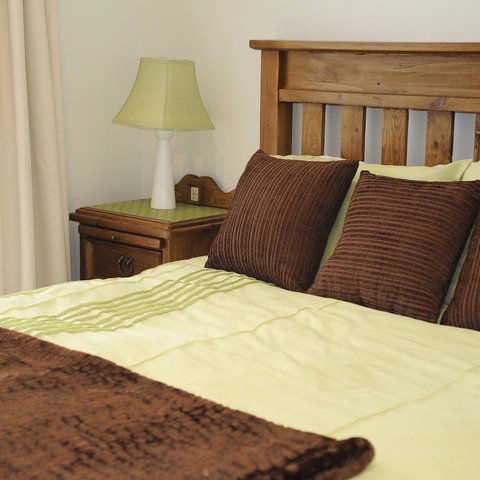 Robin Hill Retreat - C Tourism 0