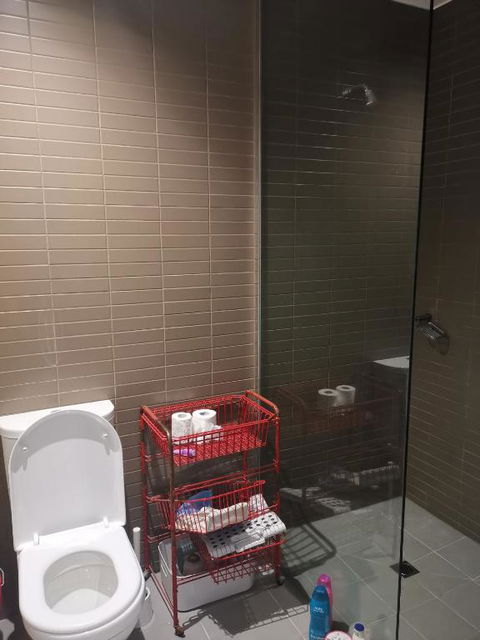 Room With King-size Bed Close To Melbourne CBD & Southern Cross Station - C Tourism 1