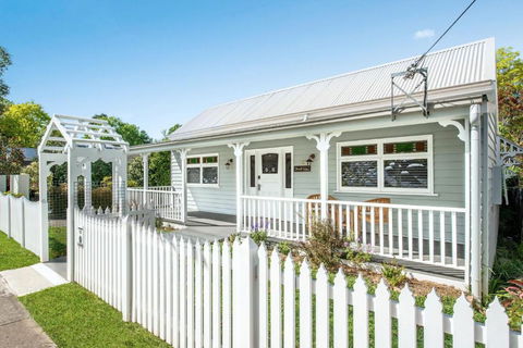 Rosemill Cottage - Mobility Friendly Accommodation Never Looked Better! - C Tourism 0