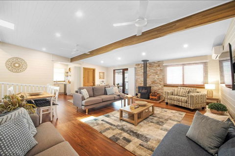 Rosemill Cottage - Mobility Friendly Accommodation Never Looked Better! - C Tourism 1