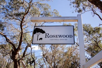 Rosewood Cottage with C Tourism