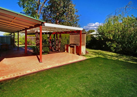 Rosewood Cottage - C Tourism 3