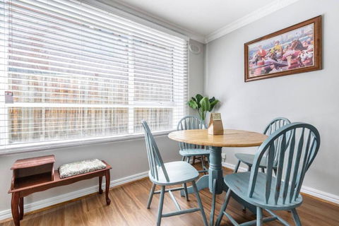Rosewood Lodge - Cottage Charm Off High Street - C Tourism 3