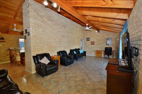 Rossys Retreat - Kalbarri WA - C Tourism 2