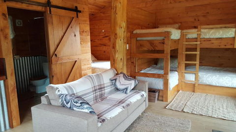 Rustic Hut Bush Retreat - C Tourism 2