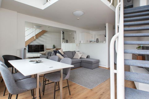 S203S - The Loft By Darling Harbour - C Tourism 1