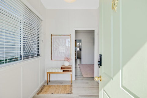 Sage Cottage! CBD Perfection! - C Tourism 3