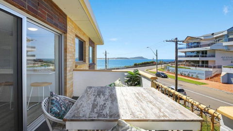 Salt Life Short Walk To Beach, Shops Cafes Accom Holidays - C Tourism 0