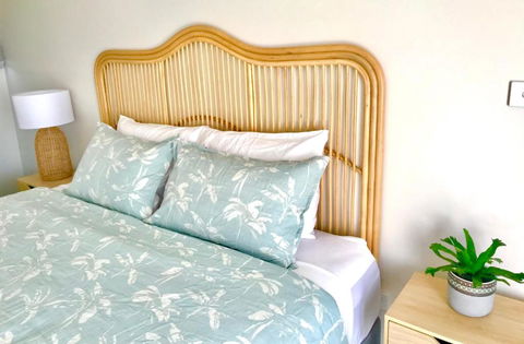Salty Blue Beach House - C Tourism 1
