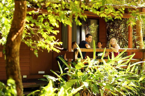 Samurai Beach Bungalows - Port Stephens YHA - C Tourism 0
