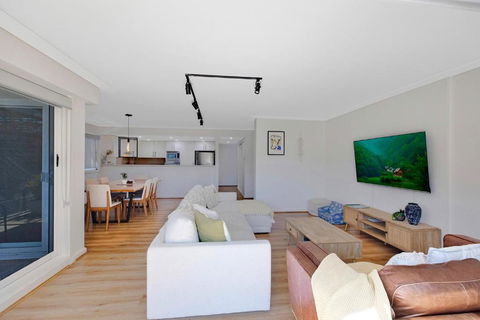 Sandy Cove Apartment The Entrance 8 - C Tourism 2