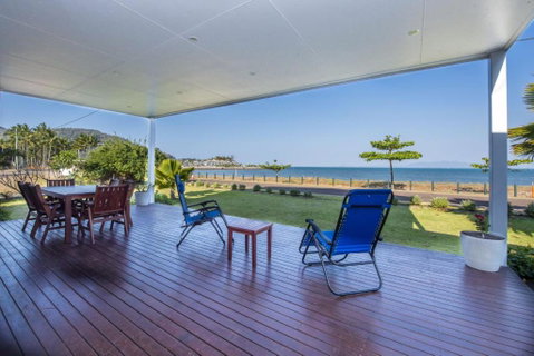 Sandy Decks - C Tourism 1