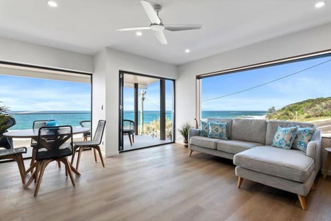 SPECTACULAR THREE BAYS - C Tourism 3