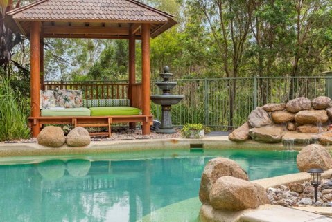 Stylish Rural Retreat On The Foothills Of Mt. Mee - C Tourism 0