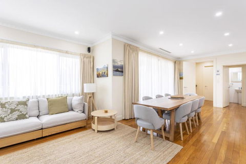 Swanbourne Family Home - Executive Escapes - C Tourism 2
