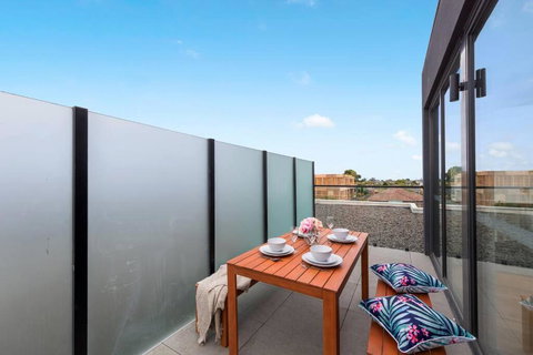 The Eastside Oasis - C Tourism 2