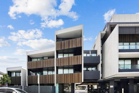 The Eastside Oasis - C Tourism 3