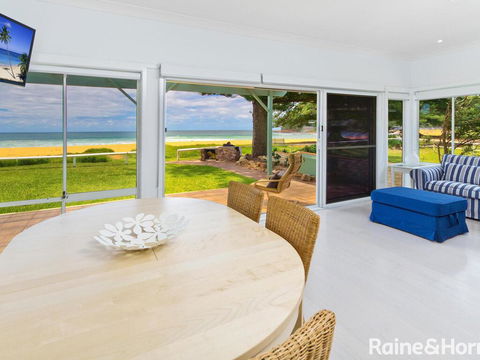 Beachside Bungalow #4 - 4/139 Avoca Drive, Avoca Beach - C Tourism 0