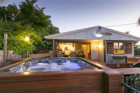 Beachside Cottages - C Tourism 0
