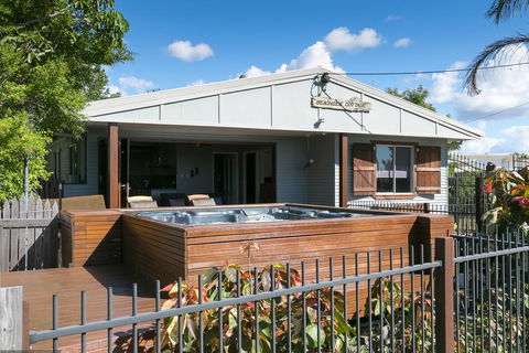 Beachside Cottages - C Tourism 1