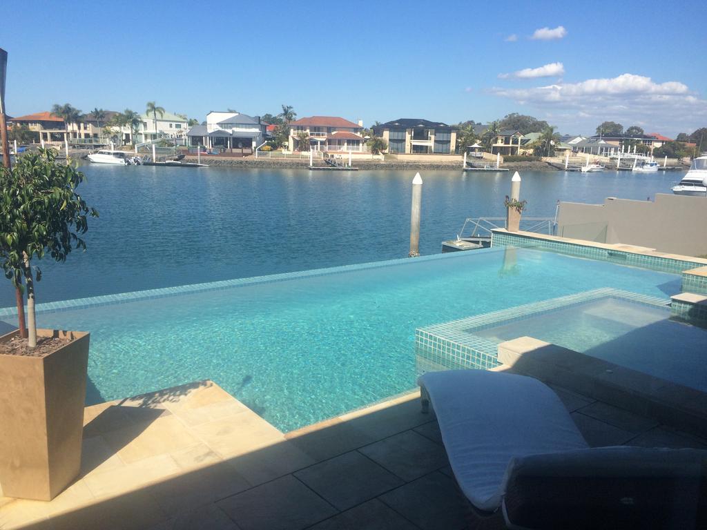 Cleveland QLD C Tourism