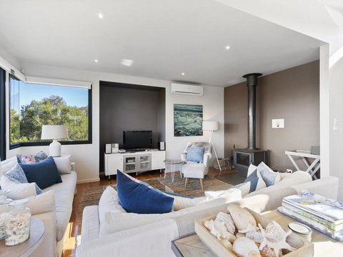 BELLE VUE ANGLESEA - C Tourism 3