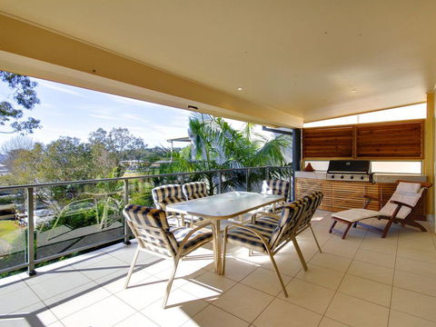 Bellima Beach House', 9 Jackson Close - Huge Duplex With Air Con And Fabulous Views - C Tourism 2